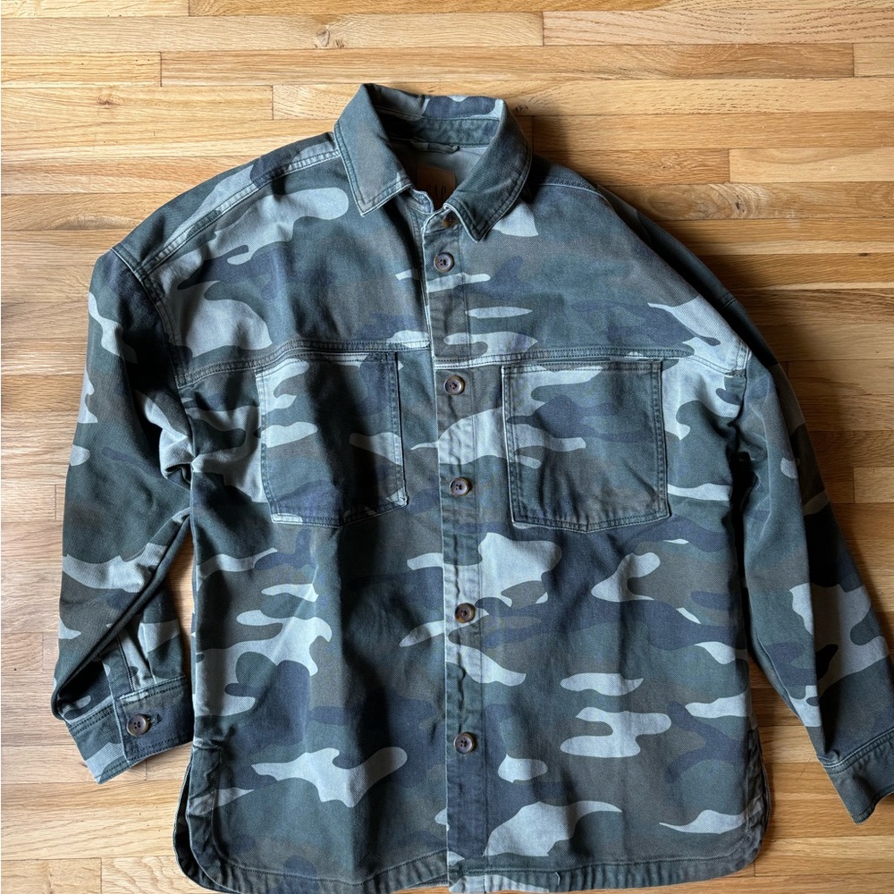 Gap Camo Shirt Jacket size L Tall